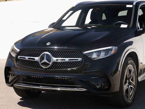 Used 2026 Mercedes-Benz GLC 300 image 6