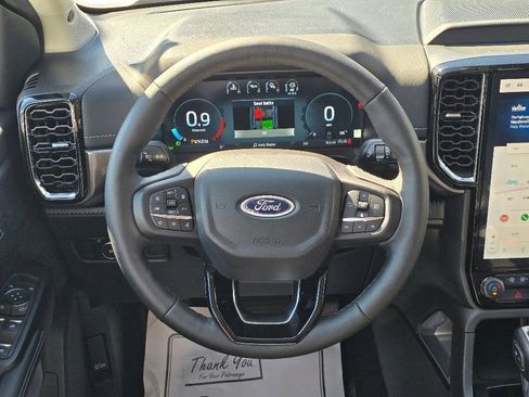 New 2025 Ford Ranger Lariat w/ FX4 Off-Road Package image 14