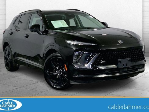 Used 2025 Buick Envision Sport Touring image 1