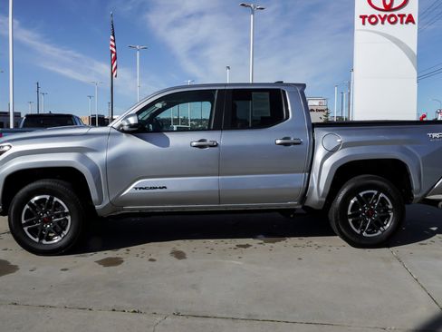 Certified 2025 Toyota Tacoma TRD Sport AWD/4WD image 5