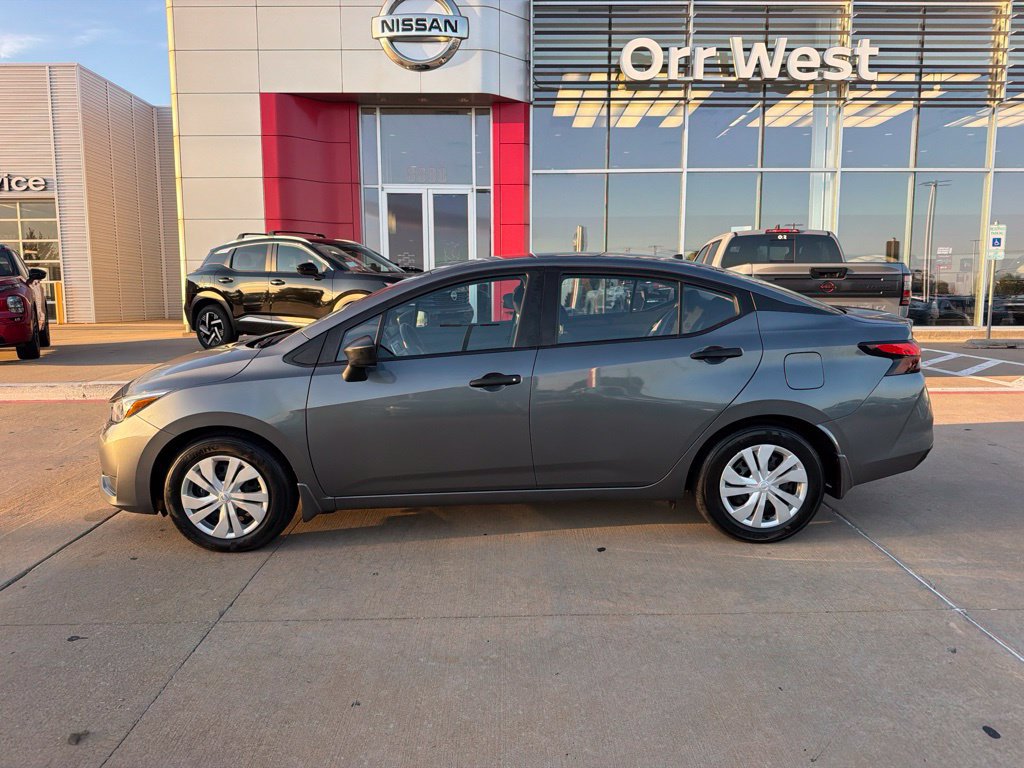Used 2025 Nissan Versa S w/ Trunk Package FWD image 2