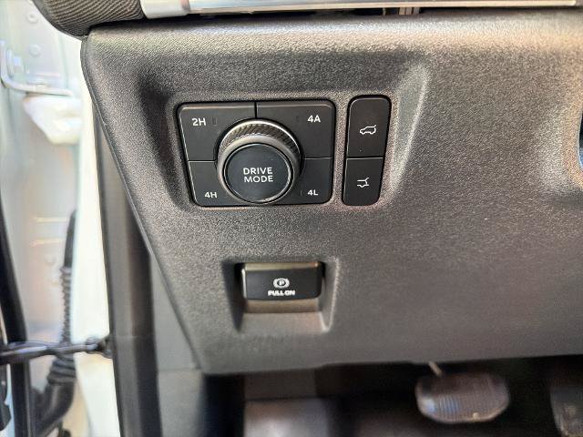 Certified 2025 Ford Expedition King Ranch AWD/4WD image 23