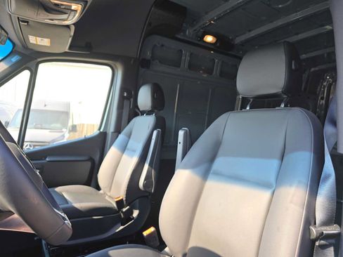 Used 2026 Mercedes-Benz Sprinter 2500 image 21