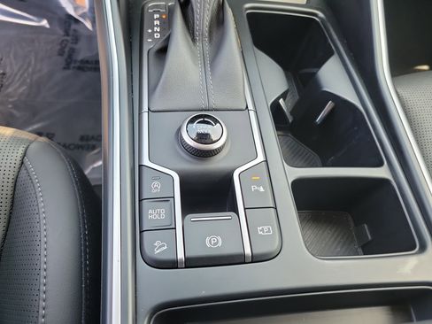 Used 2025 Kia Sorento S w/ Panoramic Sunroof Package FWD image 28