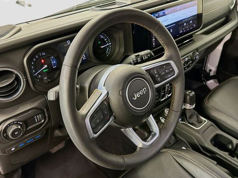 Used 2024 Jeep Wrangler Sahara w/ Technology Group image 18