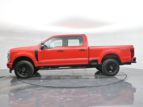 Used 2024 Ford F250 XL w/ STX Appearance Package AWD/4WD image 28