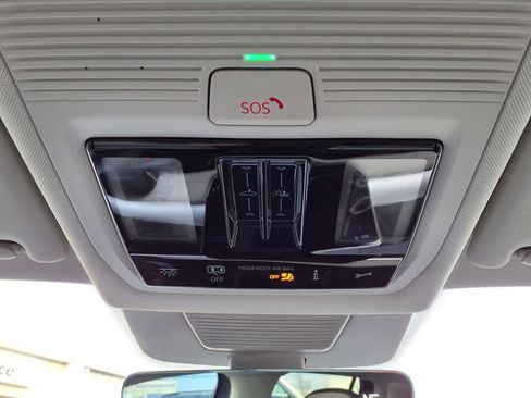 New 2026 Volkswagen Tiguan SE image 58