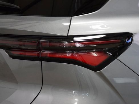 New 2026 Chevrolet Equinox EV LT image 19