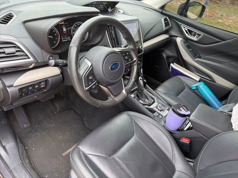 Used 2023 Subaru Forester Limited AWD/4WD image 9