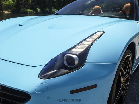 Used 2015 Ferrari California T RWD image 73