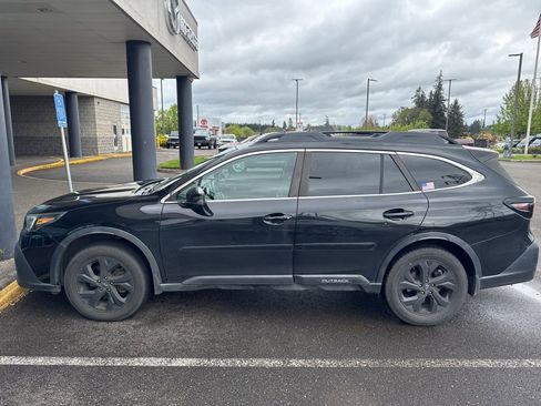 Used 2020 Subaru Outback Onyx Edition XT AWD/4WD image 3