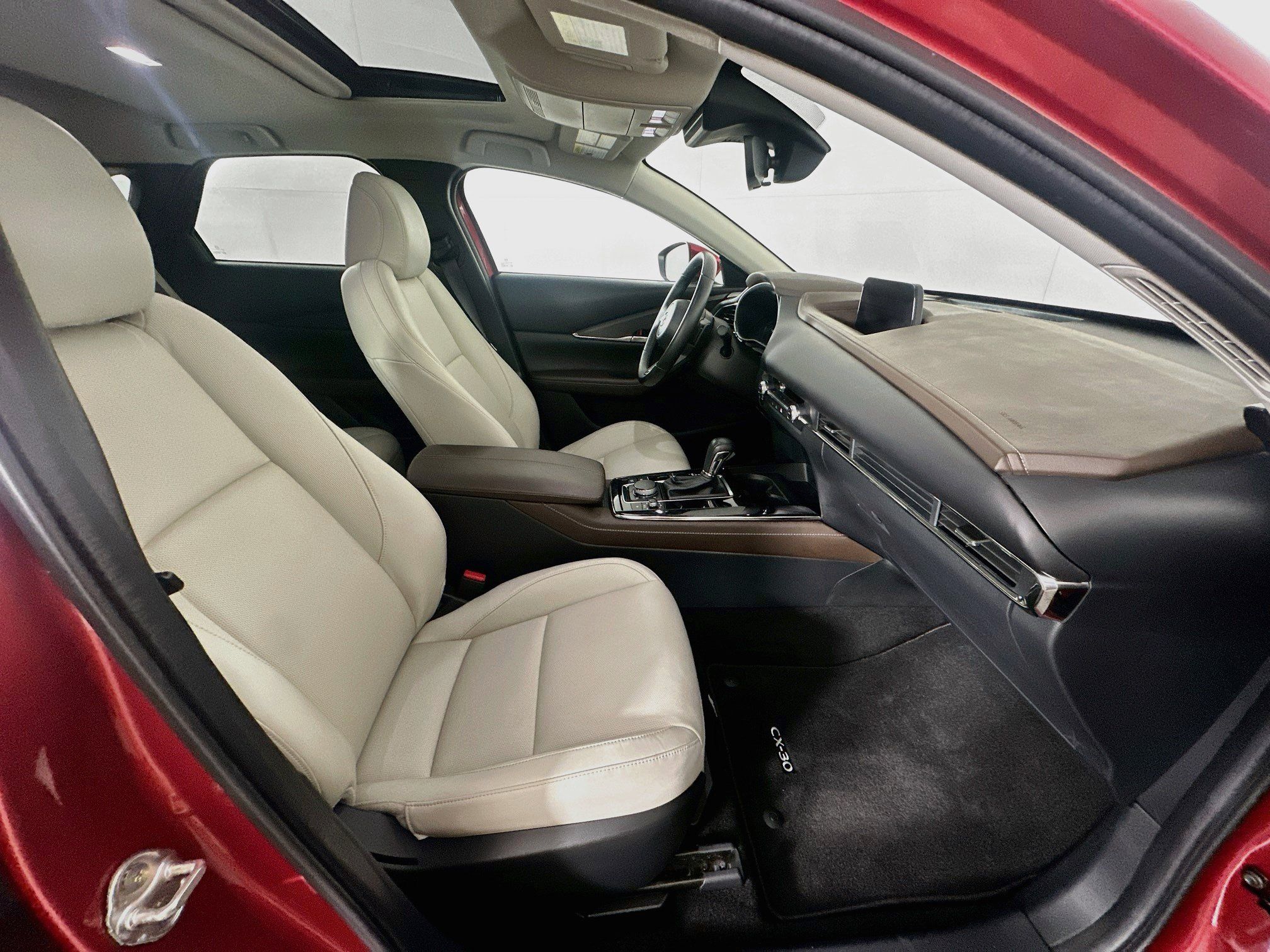 Used 2023 MAZDA CX-30 AWD 2.5 S w/ Premium Package image 32