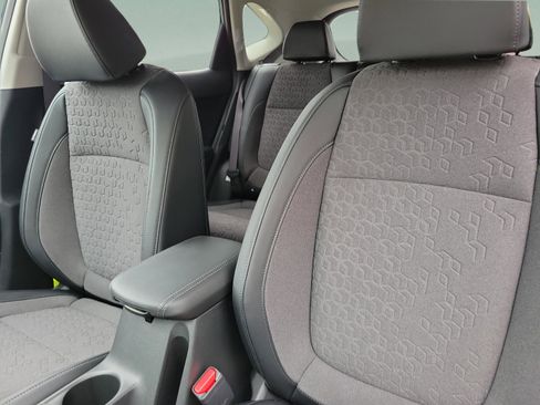 New 2025 Kia Seltos S image 12