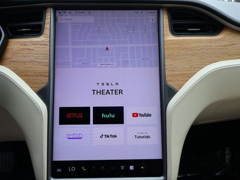 Used 2020 Tesla Model S Long Range Plus AWD/4WD image 53