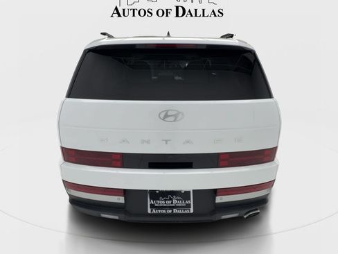 Used 2025 Hyundai Santa Fe Limited FWD image 9