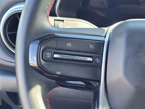 Used 2025 Chevrolet Colorado LT w/ Advanced Trailering Package image 19