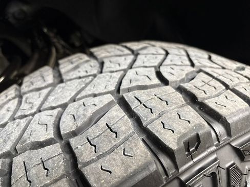 Used 2023 Chevrolet Silverado 1500 LT Trail Boss w/ Convenience Package II image 35