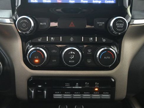 Used 2021 RAM 2500 Laramie AWD/4WD image 32