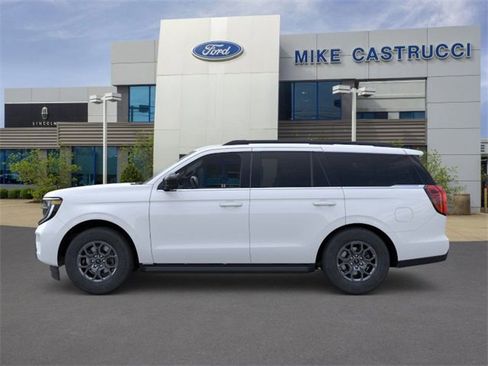 New 2025 Ford Expedition Active image 3