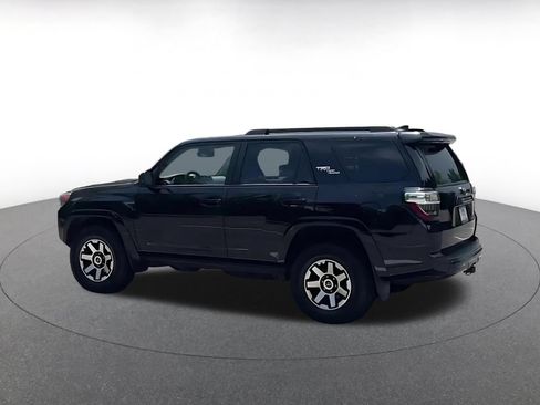 Used 2024 Toyota 4Runner TRD Off-Road AWD/4WD image 9