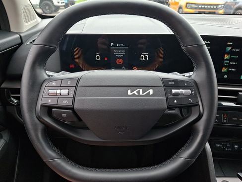 Used 2026 Kia Sportage EX w/ EX Panorama Roof Package FWD image 26