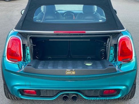 Used 2017 MINI Cooper S image 33