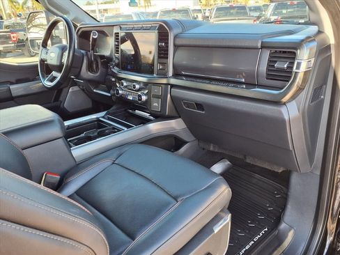 Used 2023 Ford F350 Lariat w/ Lariat Ultimate Package image 12