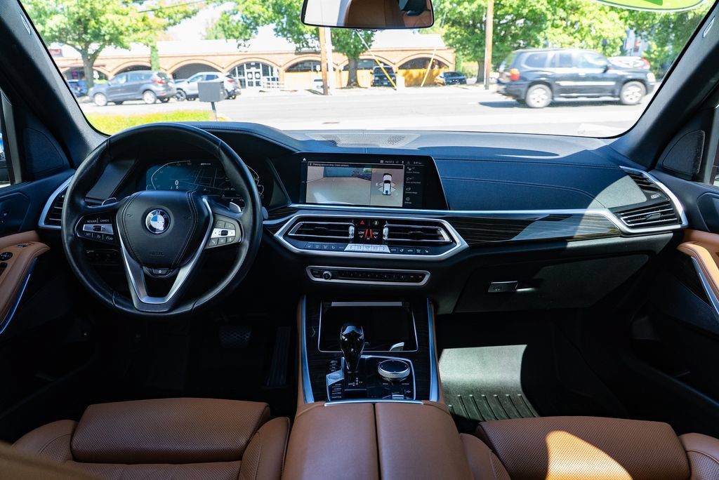 Used 2023 BMW X5 xDrive45e AWD/4WD image 10