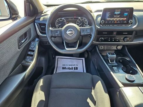 Used 2023 Nissan Rogue S image 14
