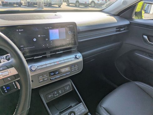 Used 2024 Hyundai Kona Limited image 25