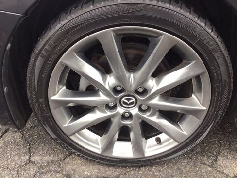 Used 2018 MAZDA MAZDA3 Touring FWD image 44