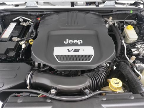 Used 2016 Jeep Wrangler Unlimited Sport w/ Quick Order Package 24S AWD/4WD image 26
