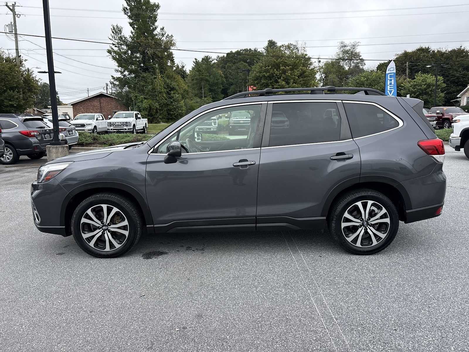 Used 2020 Subaru Forester Limited w/ Popular Package #3 AWD/4WD image 9