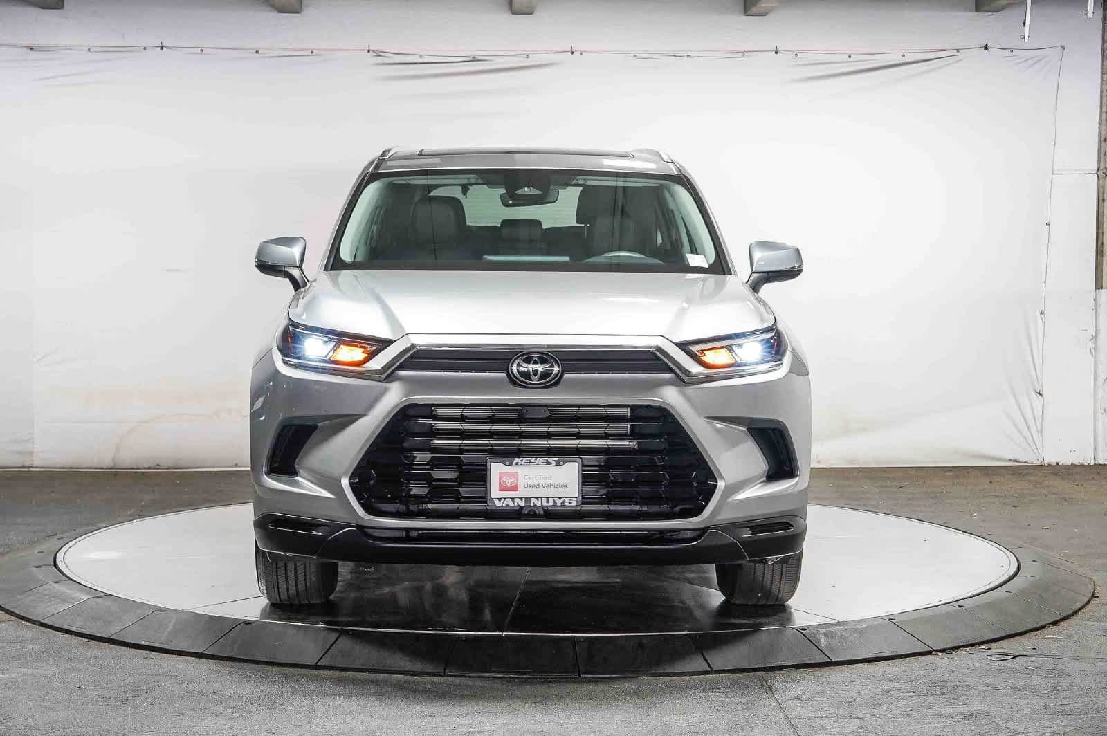 Certified 2025 Toyota Grand Highlander XLE FWD image 7