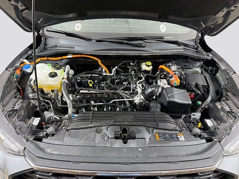 Used 2025 Ford Escape ST-Line w/ Equipment Group 301A image 13