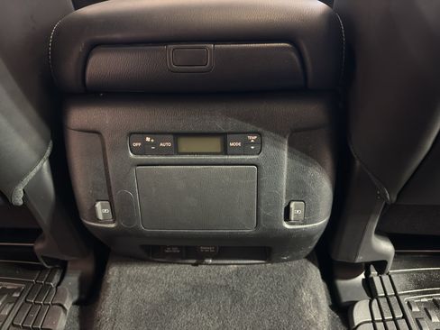 Used 2019 Nissan Armada SL w/ Premium Package AWD/4WD image 29