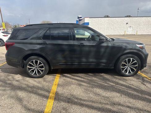 Used 2022 Ford Explorer ST image 6