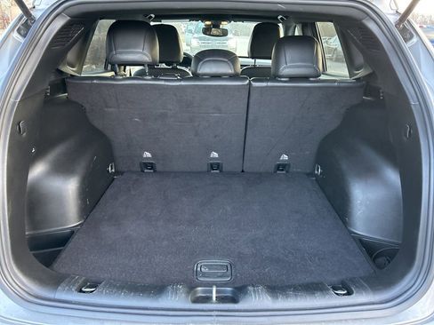 Used 2024 Jeep Compass Limited image 10