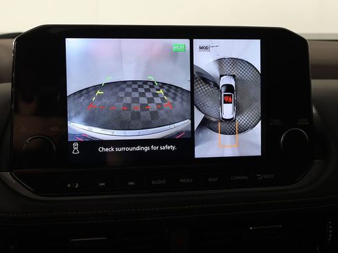 Used 2023 Nissan Rogue Platinum image 42