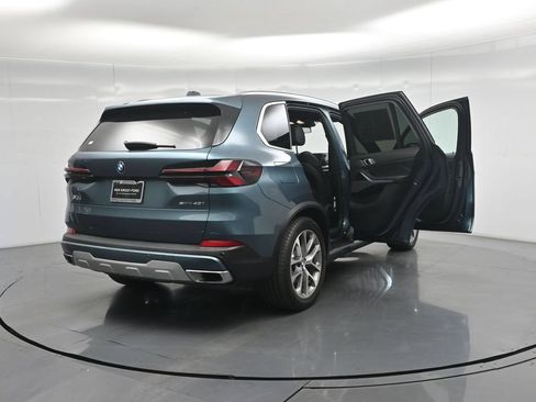 Used 2024 BMW X5 sDrive40i w/ Premium Package RWD image 5