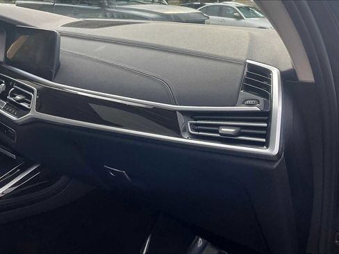 Used 2020 BMW X7 xDrive40i w/ Premium Package image 19