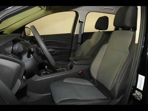 Used 2017 Ford Escape SE image 14