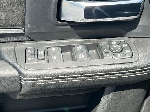 New 2026 RAM 2500 Laramie AWD/4WD image 19