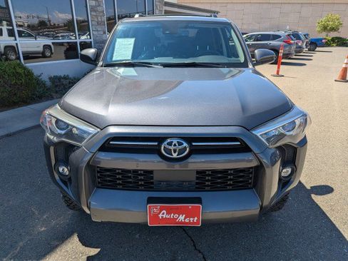 Used 2021 Toyota 4Runner SR5 AWD/4WD image 7