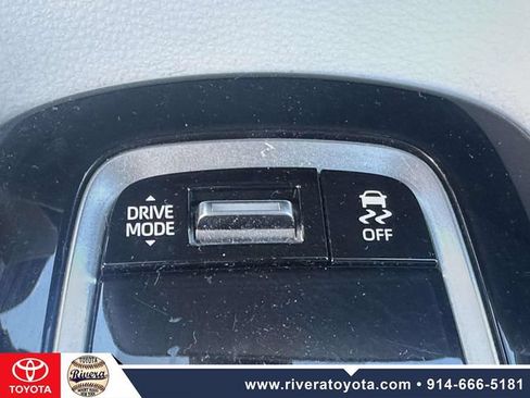 Certified 2023 Toyota Corolla SE w/ Carpet Mat Package (TMS) FWD image 25