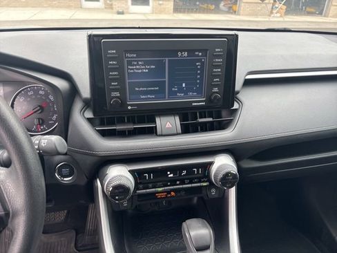 Used 2020 Toyota RAV4 XLE image 26