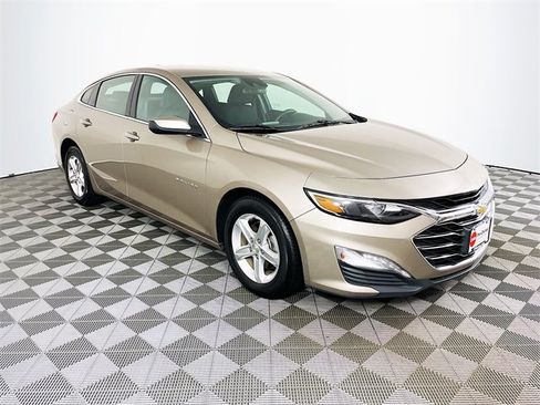 Used 2023 Chevrolet Malibu LT w/ Driver Confidence Package image 1