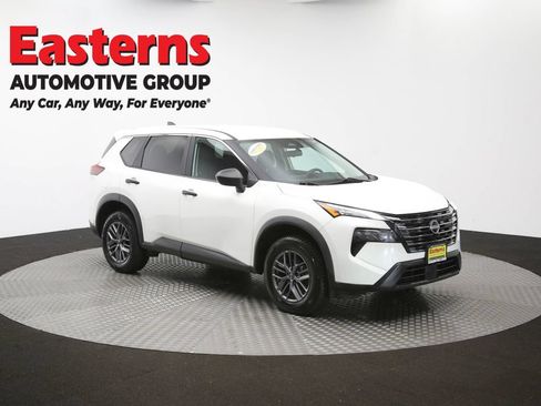 Used 2024 Nissan Rogue S AWD/4WD image 49