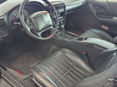 Used 2002 Chevrolet Camaro Z28 w/ SS Performance/Appearance Pkg image 8