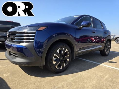 Certified 2025 Nissan Kicks SV AWD/4WD image 1